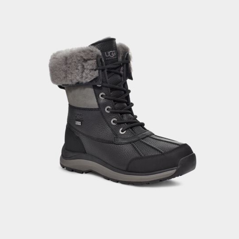 NWT Ugg Adirondack III Womens Boots